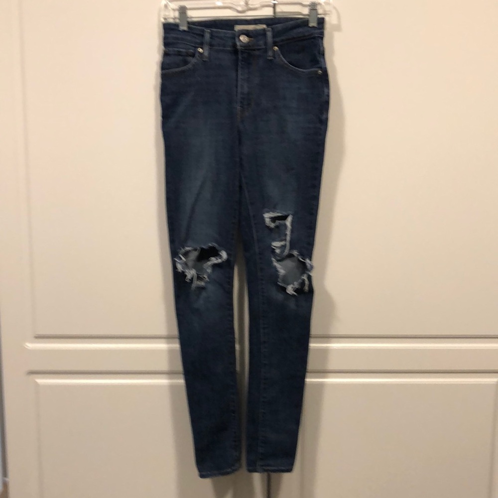 Levi’s jeans Women’s 26 denim 721 high rise skinny blue jean EUC